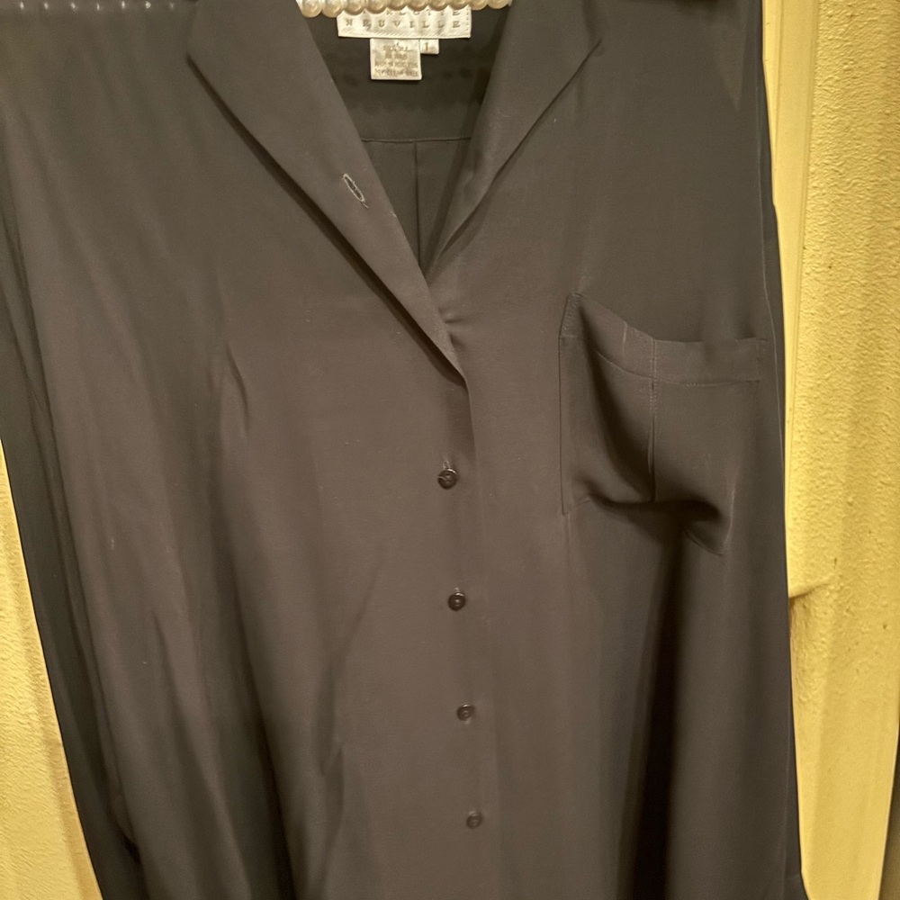Chic Black Women's Button-Up Blouse